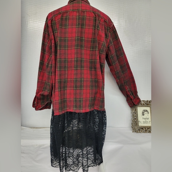 **SOLD*Gypsy Grunge Flannel & Lace Duster Upcycled Reworked Vintage - Picture 5 of 6